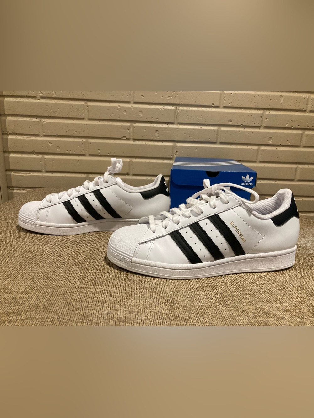 adidas Originals Superstar Men's Sneakers - White / Black - Picture 3 of 7